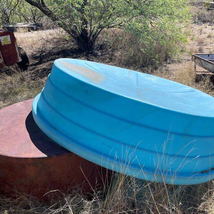 #1033 • (2) Water Tanks