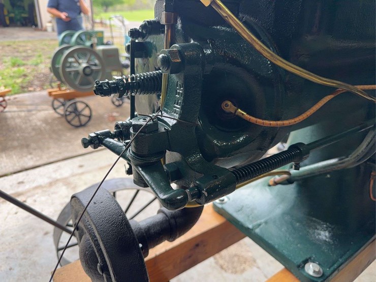 mccormick-deering-6hp-engine-image-12