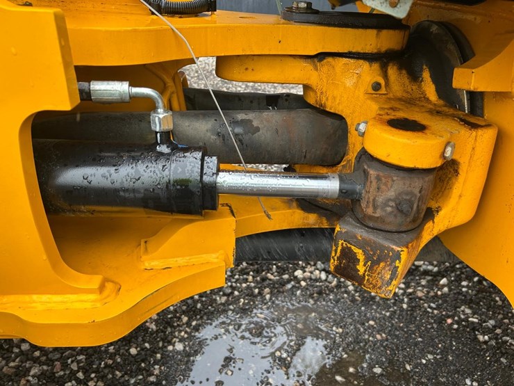 jcb-407-image-17