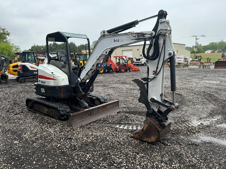 2015-bobcat-e35-image-6