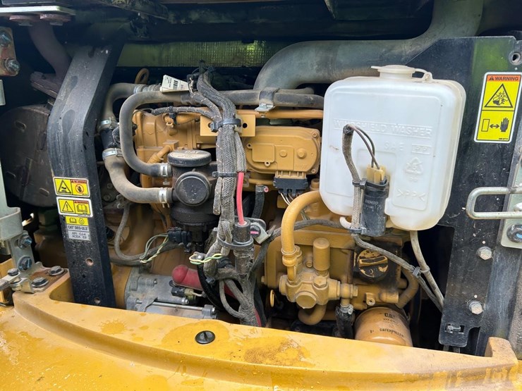 2016-caterpillar-305e2-image-15