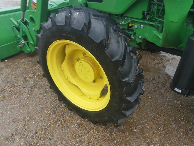 2021-john-deere-5075e-image-7