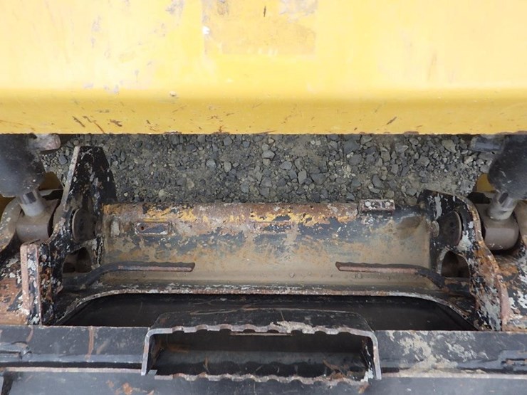 2021-caterpillar-259d3-image-15