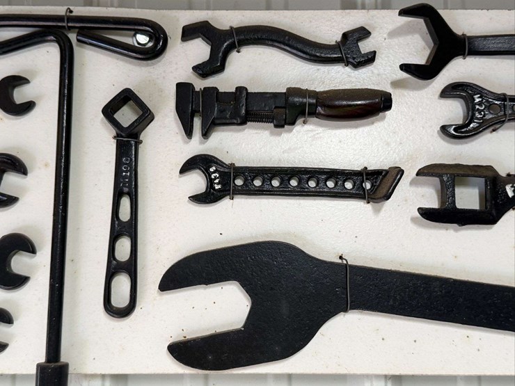 cast-iron-wrench-collection-image-3