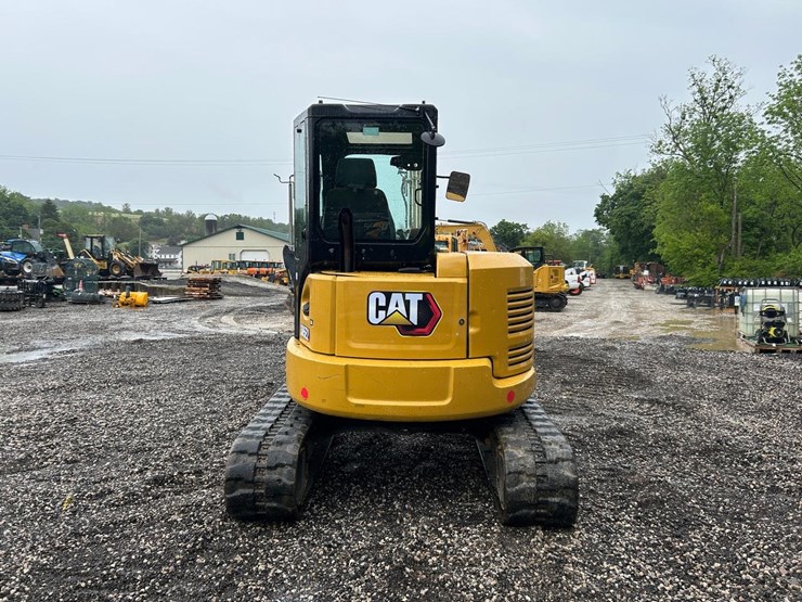 2016-caterpillar-305e2-image-3