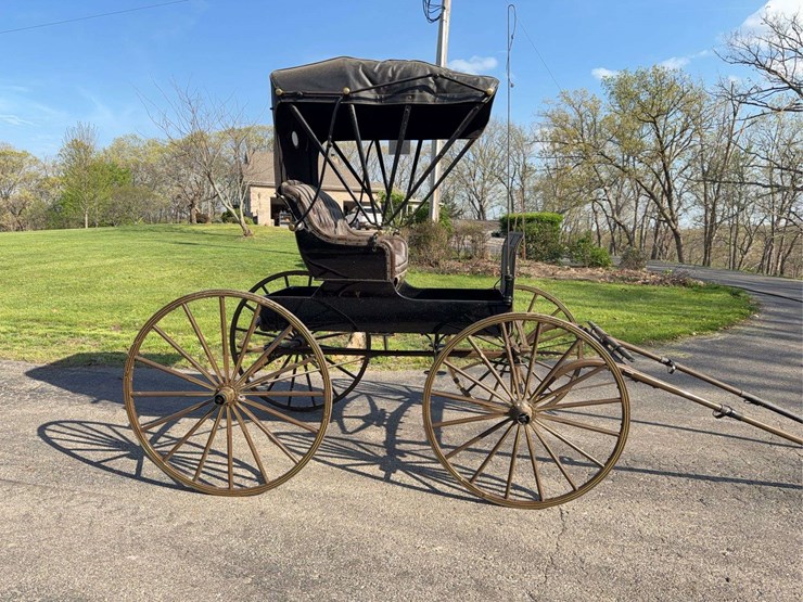 velie-carriage-image-2