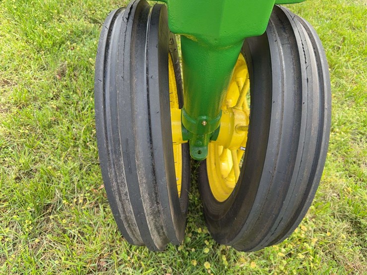 john-deere-b-image-21