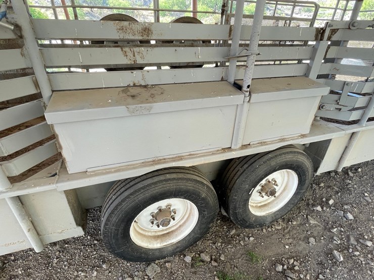 2020-custom-trailer-image-14