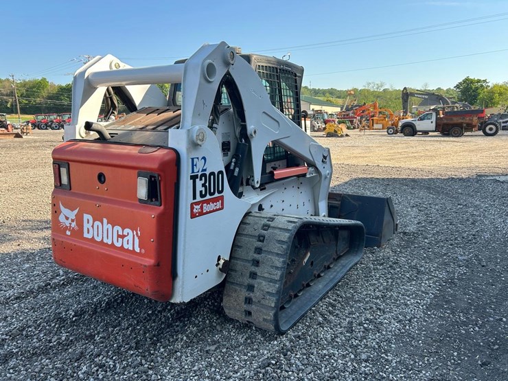 bobcat-t300-image-4