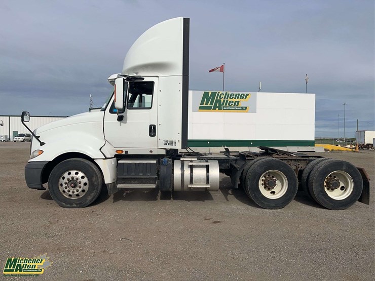 2017-international-prostar-image-2