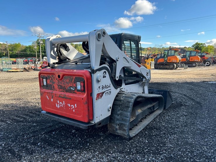 2023-bobcat-t740-image-4
