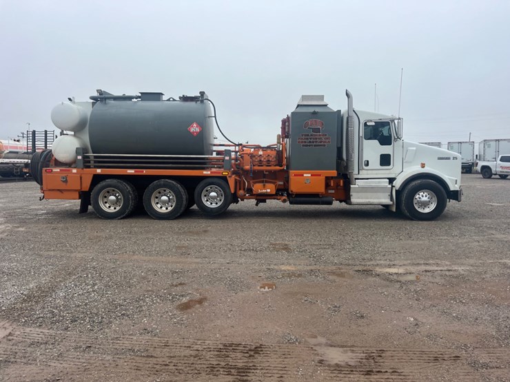 2015-kenworth-t800-image-4