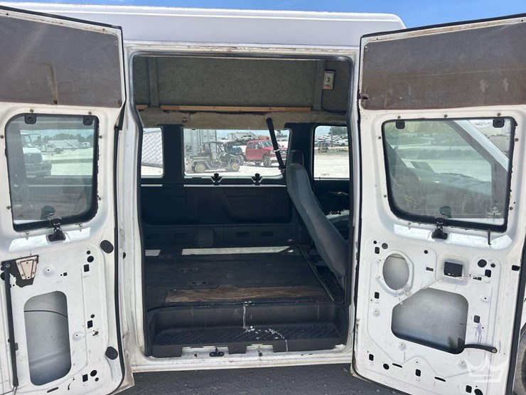 1992-ford-cargo-image-15