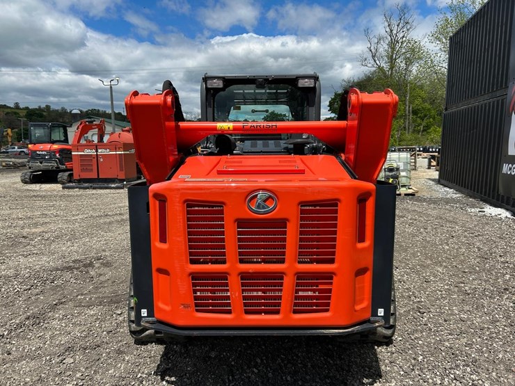 2024-kubota-svl97-2-image-3