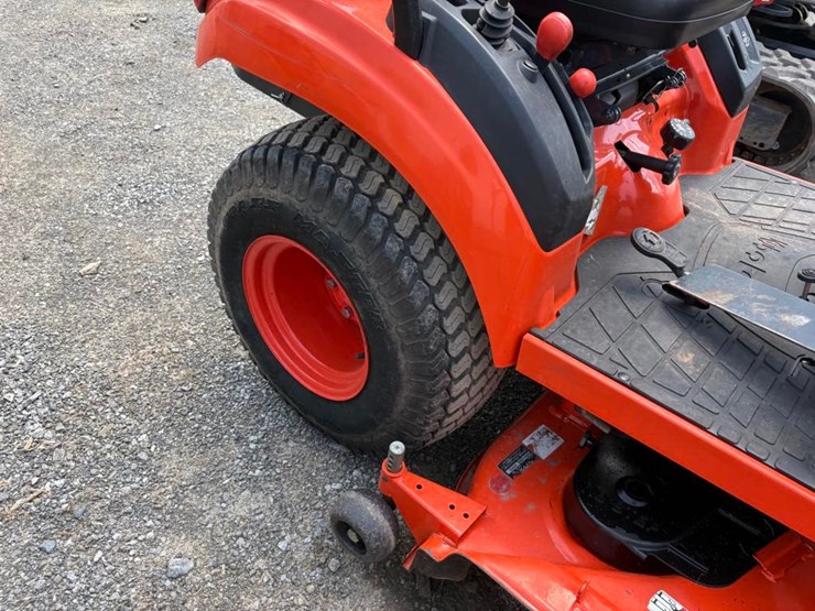 kubota-bx2380-image-10
