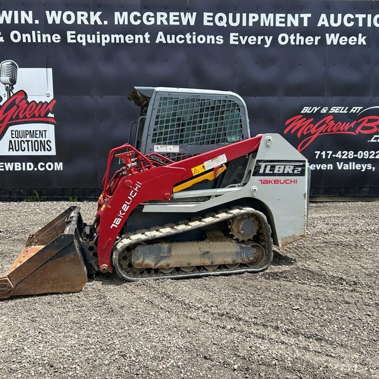2022 TAKEUCHI TL8R2