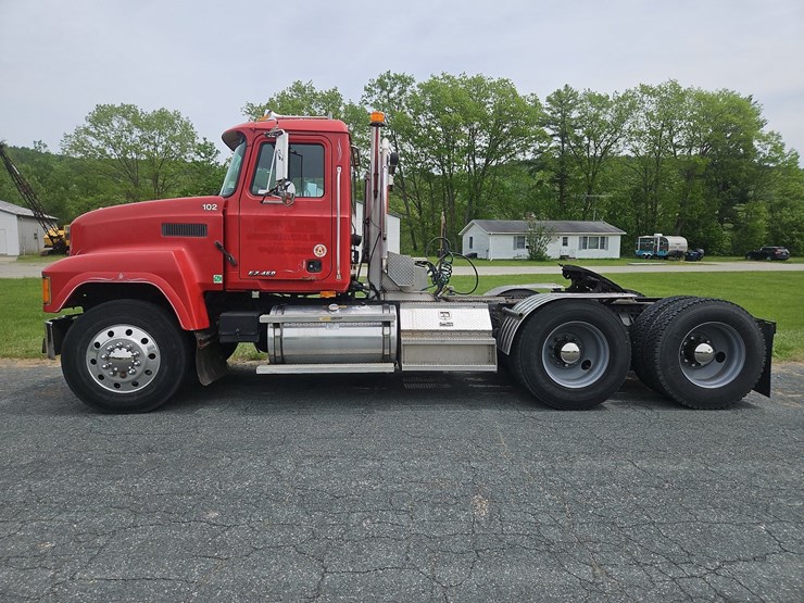 2000-mack-ch613-image-2