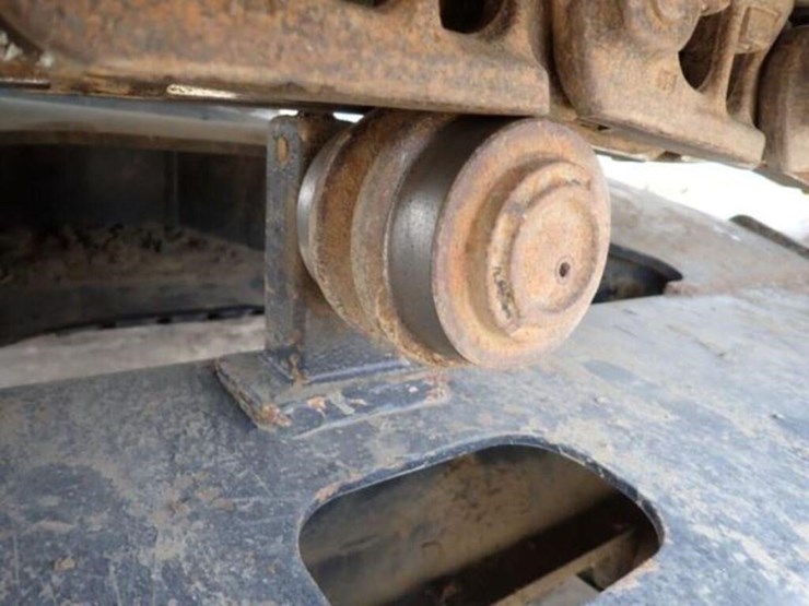 2022-deere-75g-image-45