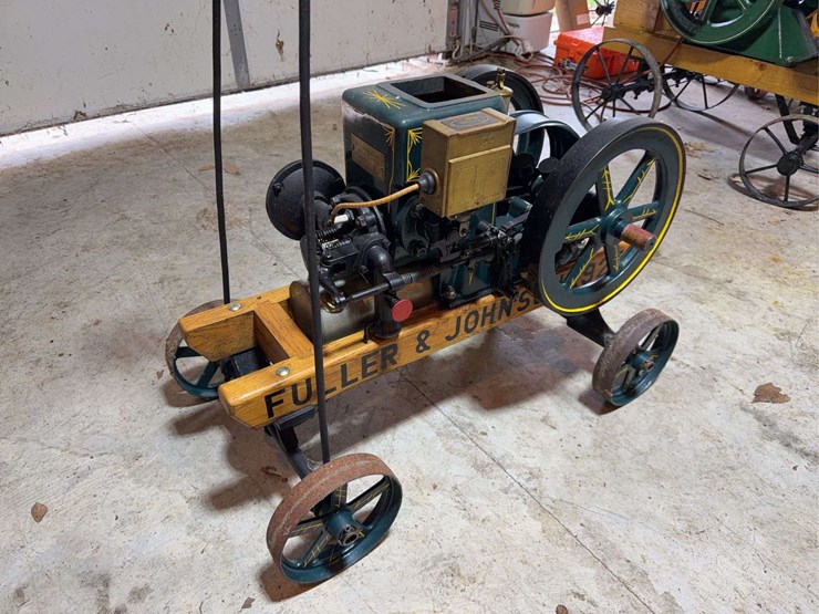 1925-fuller-and-johnson-1-1/2hp-image-2
