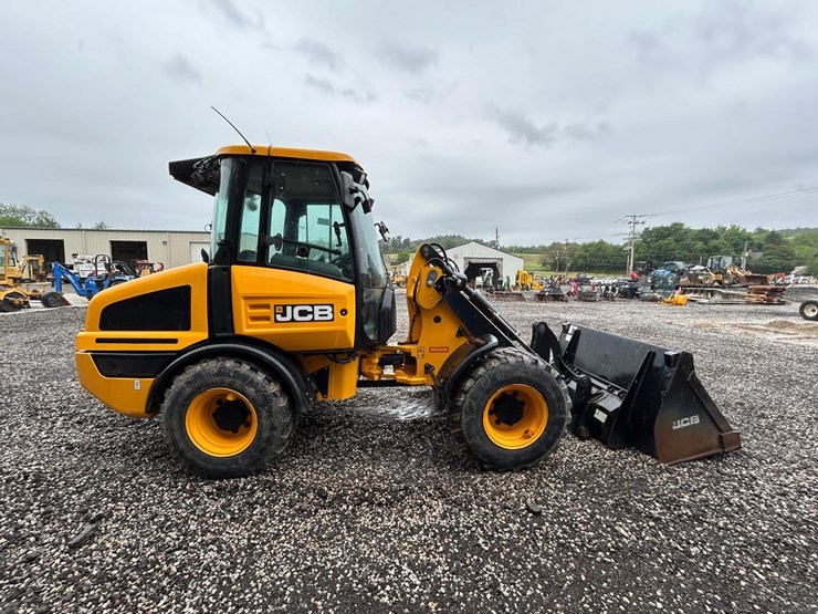 jcb-407-image-5