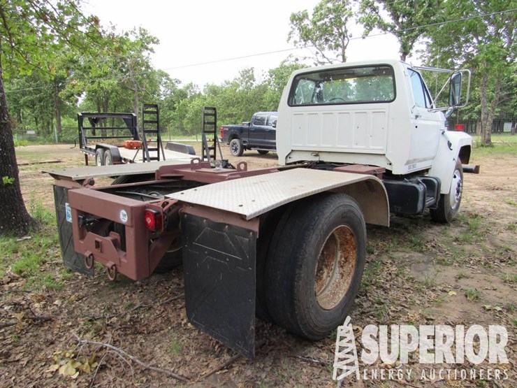 1994-ford-f700-image-4