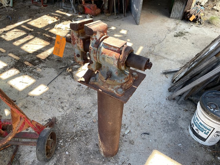 #1088-•-allied-multi-purpose-bench-vise-image-1