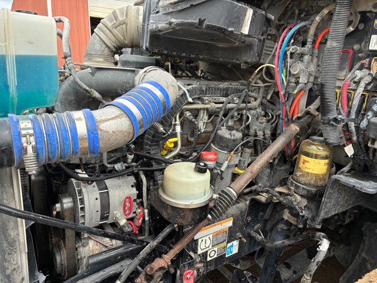 2019-peterbilt-579-image-16