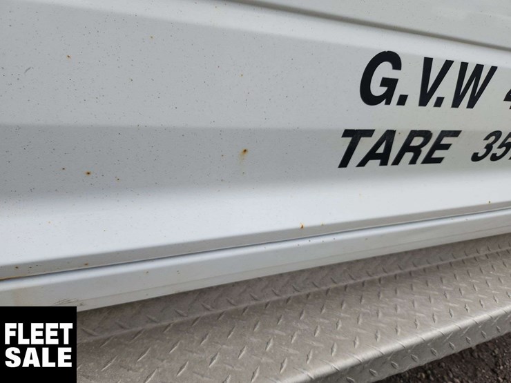 2015-ram-2500-slt-image-48