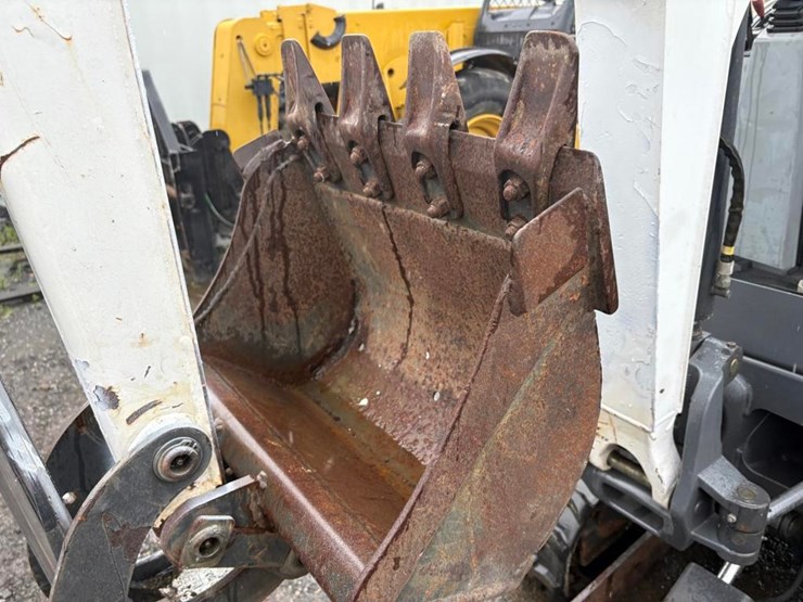 bobcat-e20-image-7