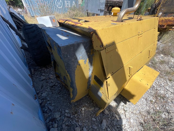 #1048-•-air-compressor-image-7