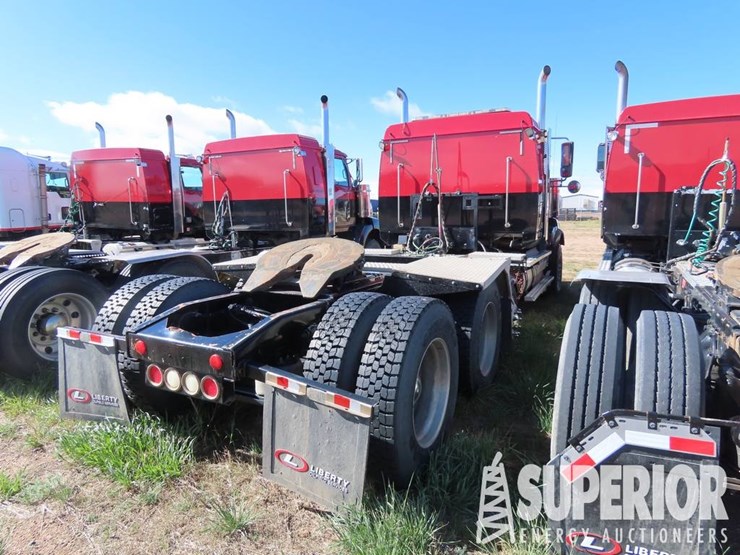 2015-western-star-4900-image-3