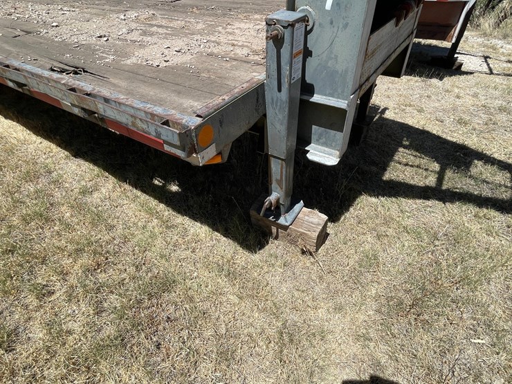 #952-•-2004-hillsboro-gooseneck-trailer-(has-az-title)-image-14