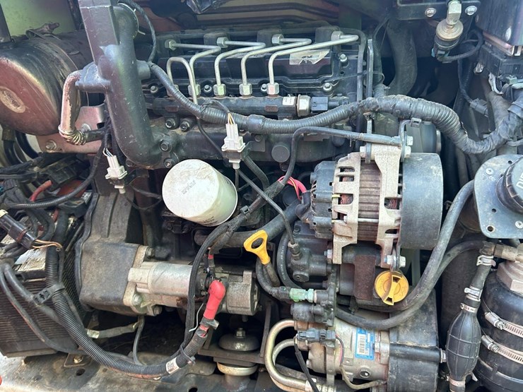 2018-bobcat-t650-image-16