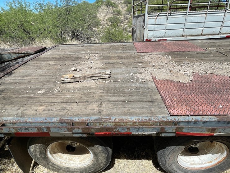 #952-•-2004-hillsboro-gooseneck-trailer-(has-az-title)-image-9
