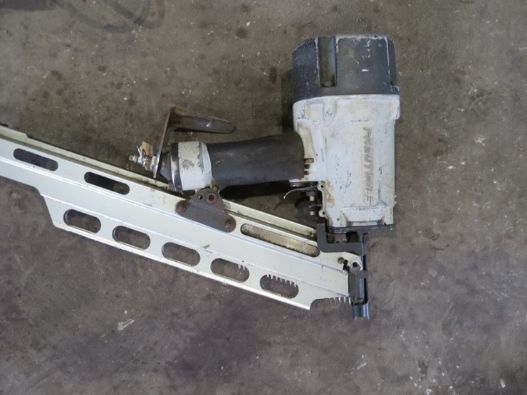 pneutools-nail-gun-image-2