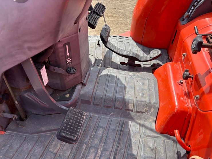 2007-kubota-l3830hst-image-18