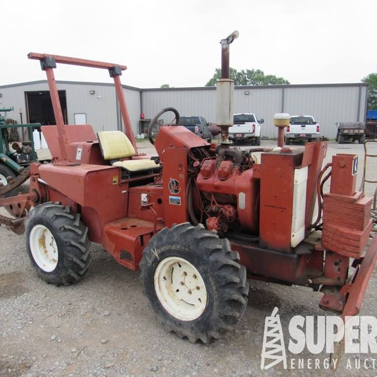 DITCH WITCH R60