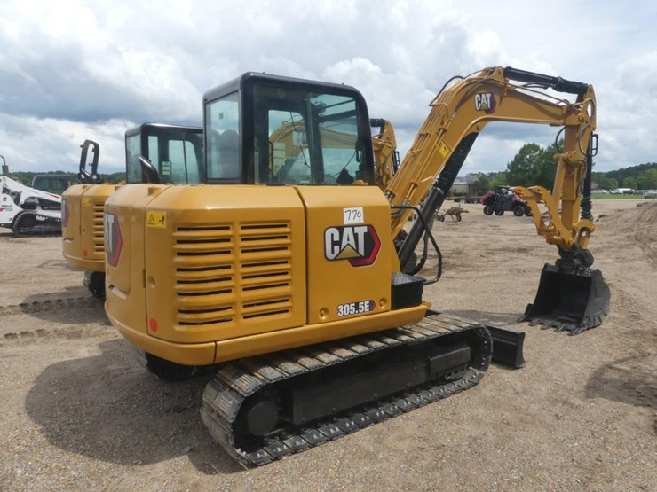 2021-caterpillar-305.5e2-image-3