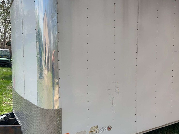 haulmark-20ft-enclosed-trailer-image-11
