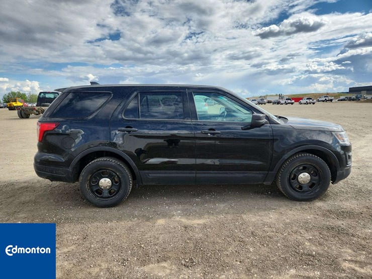 2018-ford-explorer-image-7