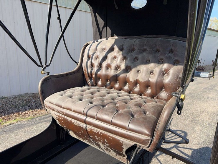 velie-carriage-image-19