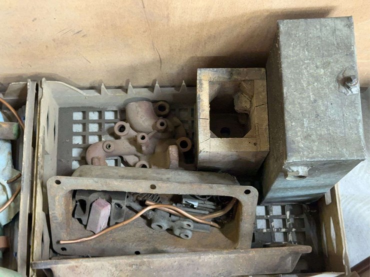 john-deere-engine-parts-assortment-image-14