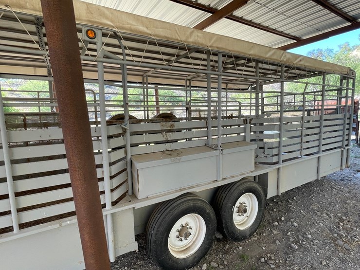 2020-custom-trailer-image-12