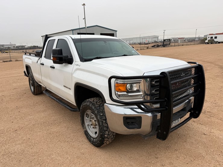 2018-gmc-sierra-2500hd-image-3