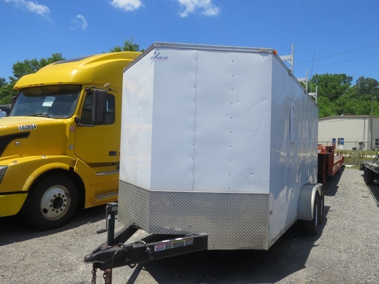 2014-horton-enclosed-trailer-image-1