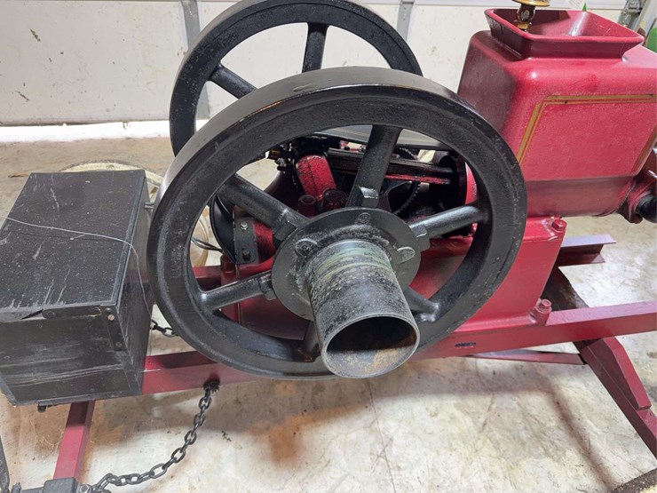 international-harvester-famous-2-1/2hp-image-16