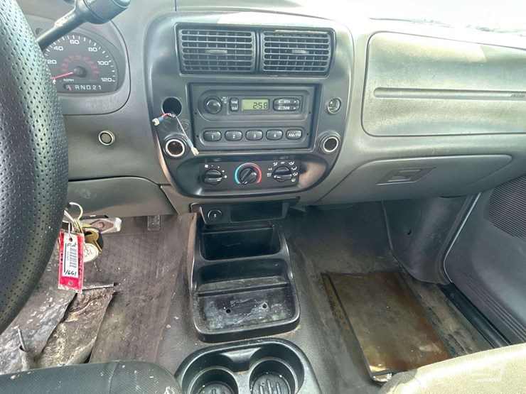 2011-ford-ranger-image-17