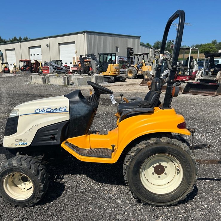 CUB CADET 7254