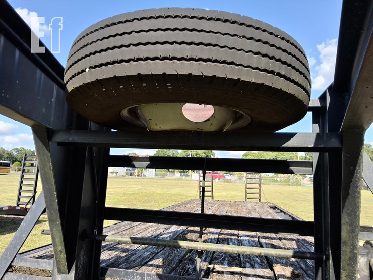 2012-patterson-30-ft-gooseneck-tandem-axle-image-6