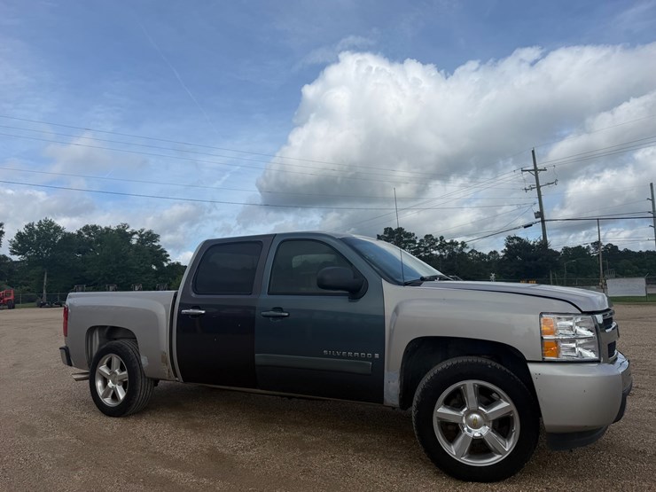 2007-chevrolet-silverado-1500-image-2